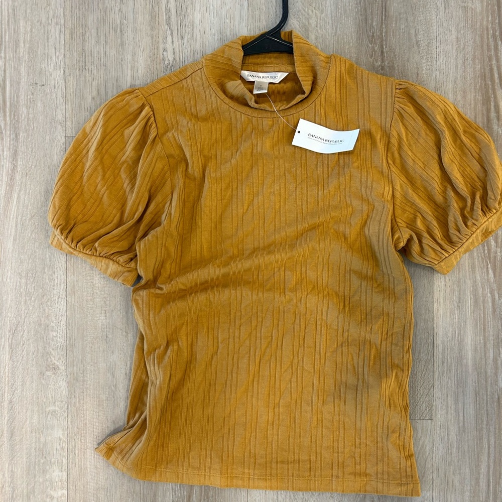 BANANA REPUBLIC Puff Sleeve Top